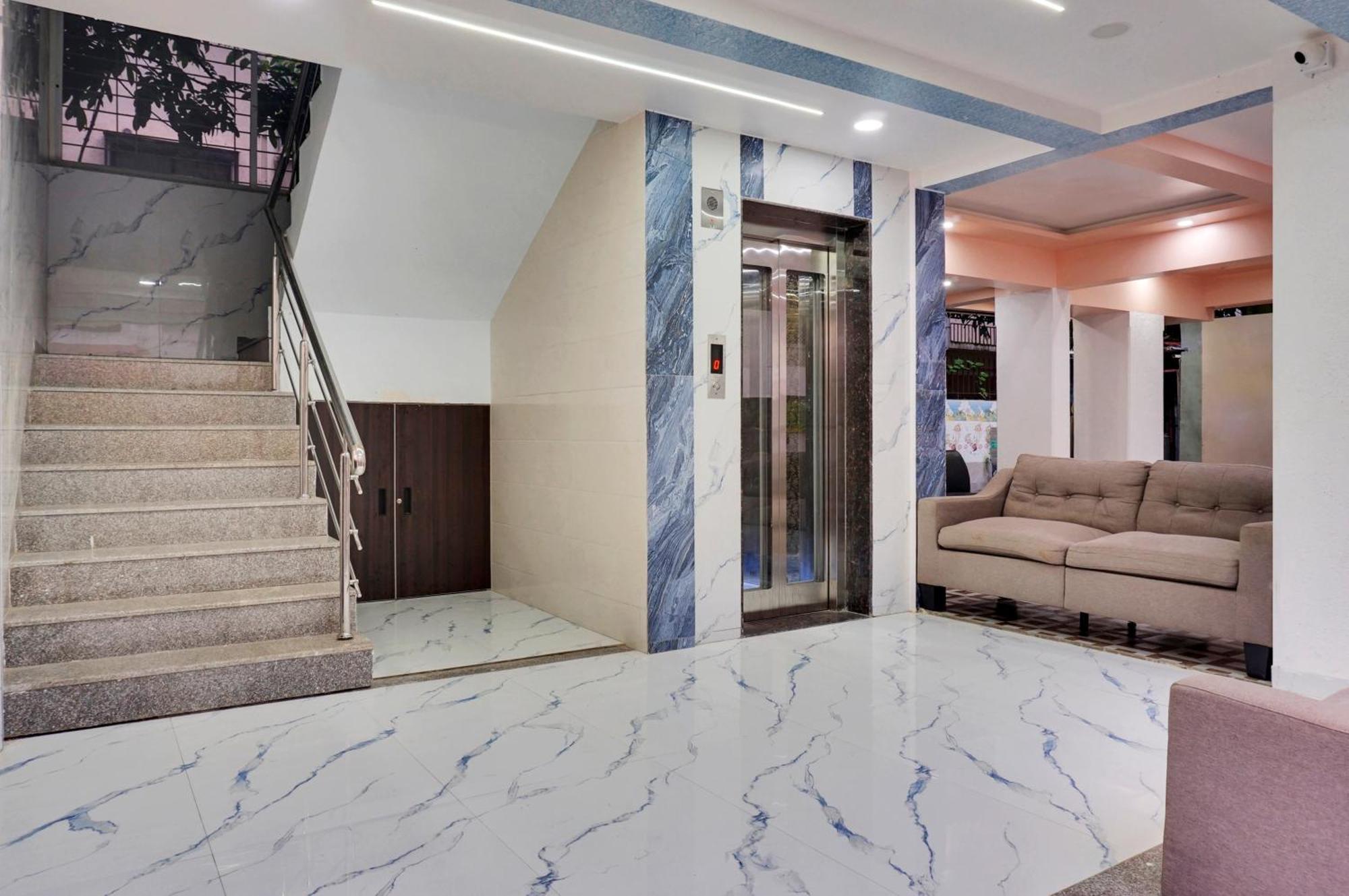 Urban Hometel Pune Ngoại thất bức ảnh